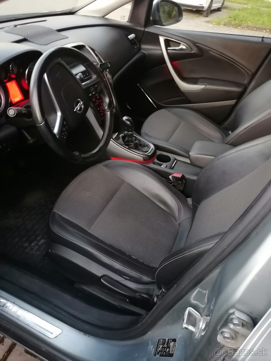 Opel astra sport tourer - 7