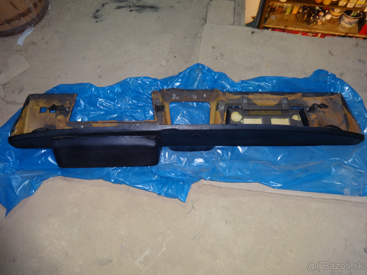 Palubná doska Škoda 130L, 120 - 7