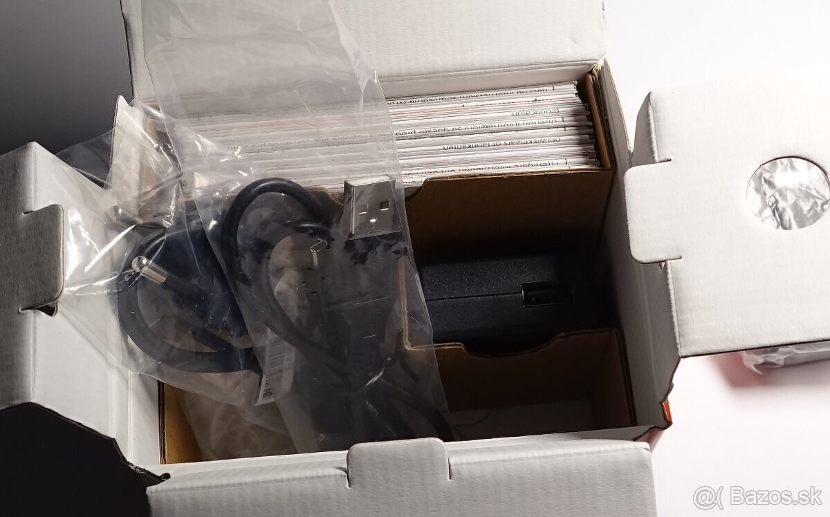 Sony Cyber-Shot DSC-W810 20,1Mpx 6x optický Zoom - 7