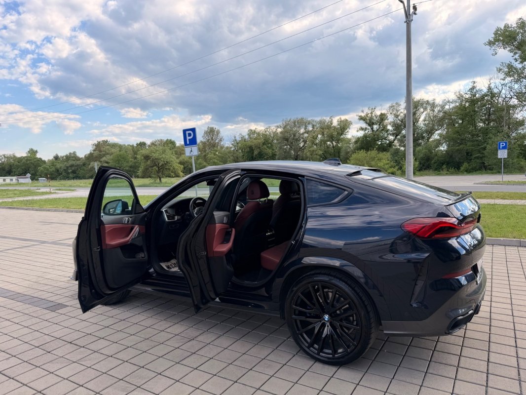 BMW X6 M-PERFORMANCE xDrive 30d 210kw mHEV A/T - 7