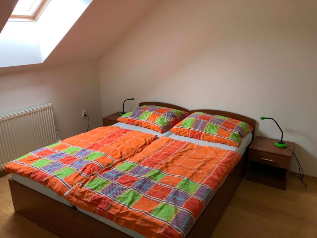 Na predaj veľký apartmán v Podhájskej - 7