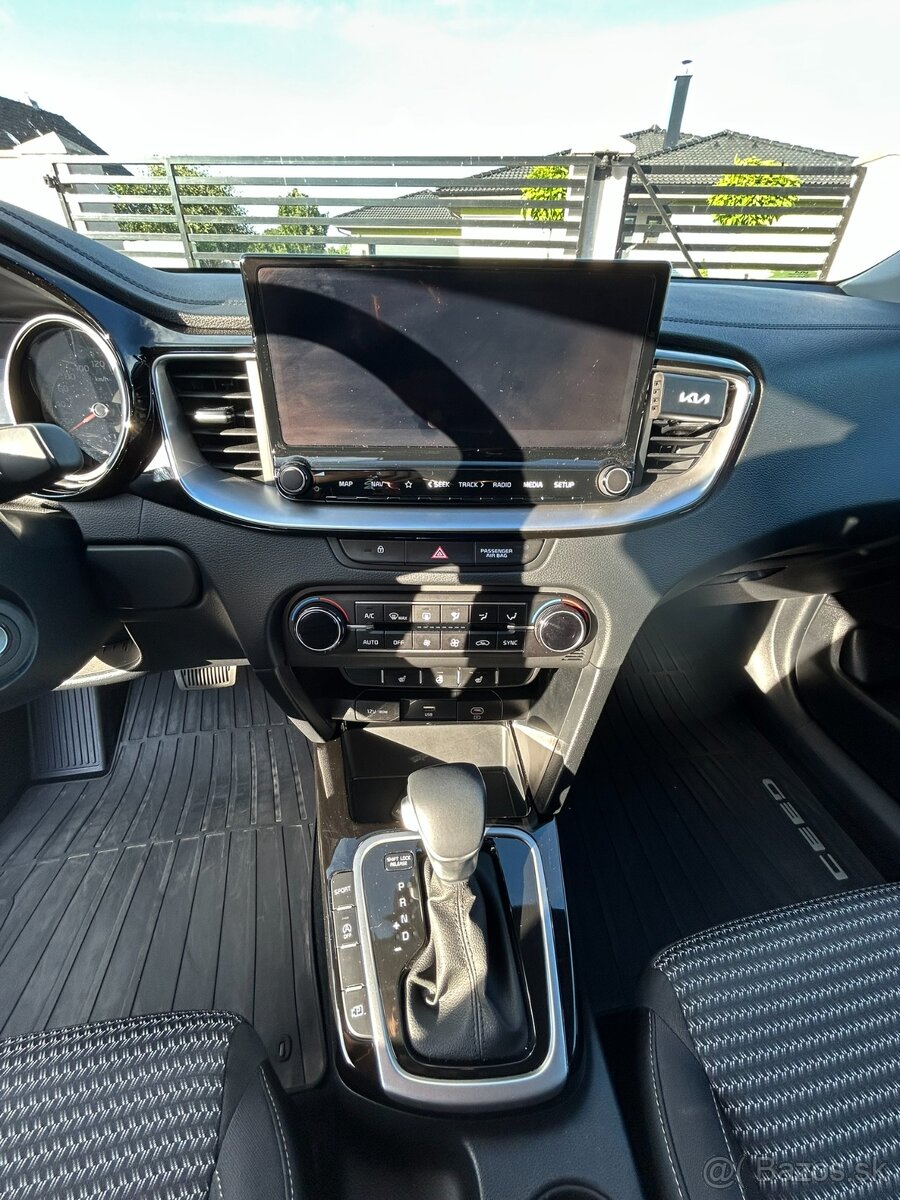 Kia Ceed - 7