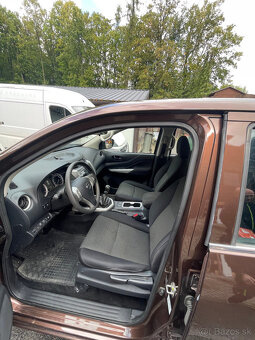 Nissan Navara 2,3 Diesel - 7