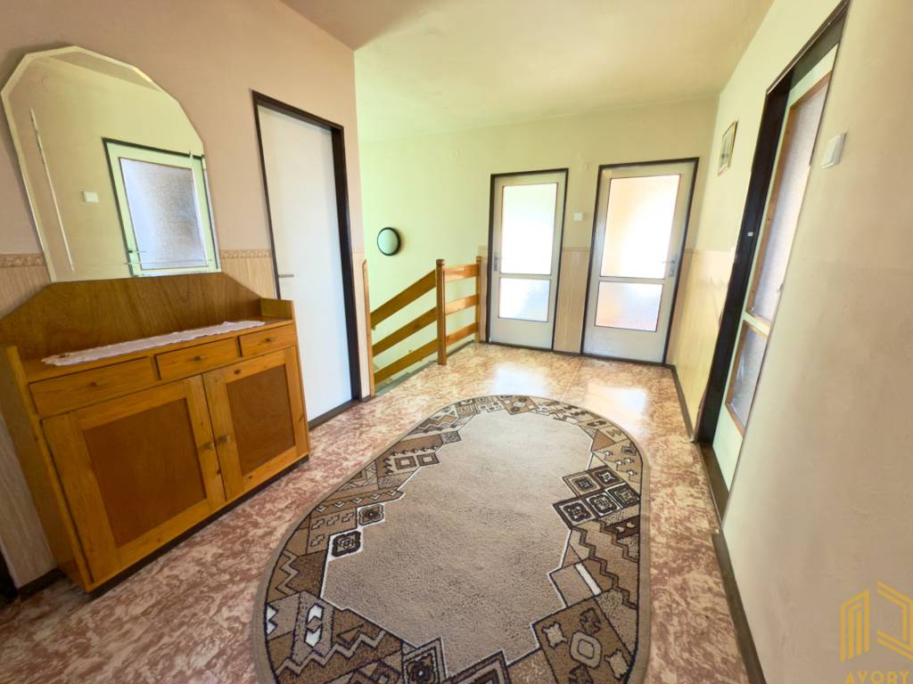 VÝRAZNÁ ZĽAVA , NA PREDAJ 5 - IZB. ROD.DOM, JABLONICA. - 7