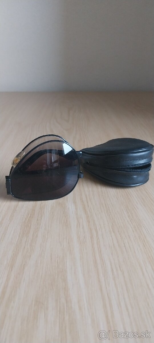 Gustáv Husák, Prim, Ploskačka, Levi's, Kuchynská váha - 7