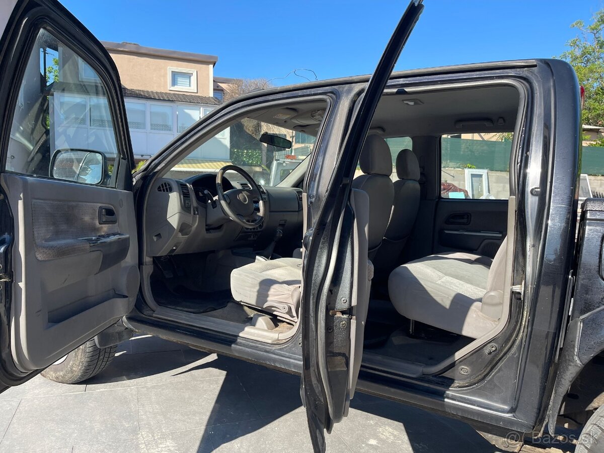 ISUZU D-MAX 3.0 TD 4X4 MANUÁL - 7