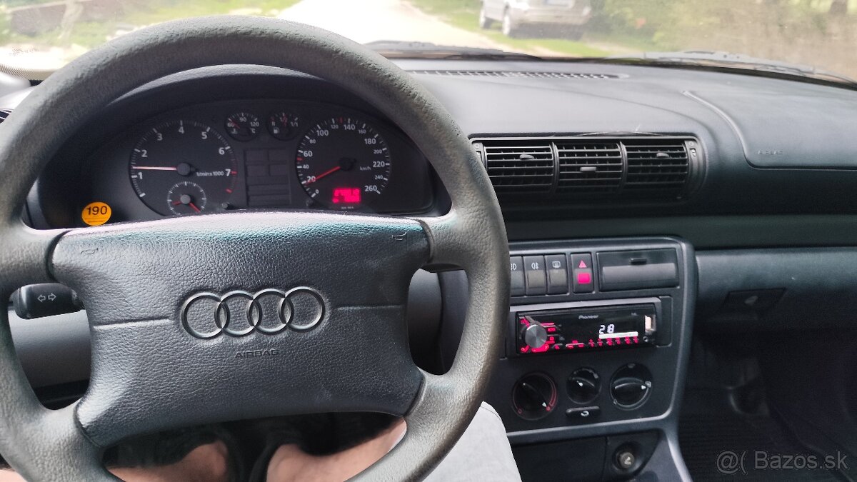 Audi A4 B5 1.6 74kw - 7