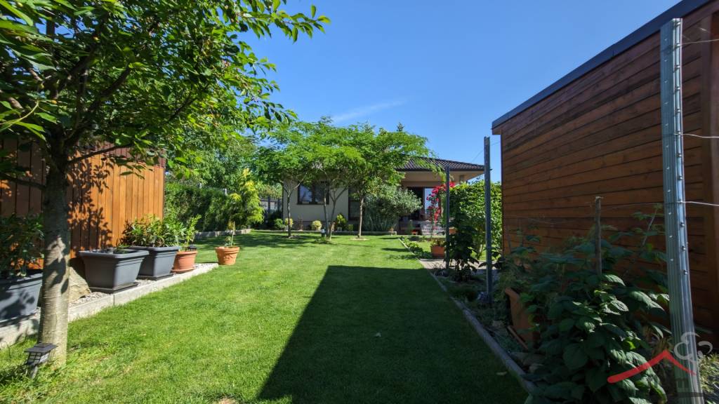 4-izbový dom na predaj, Trávnica, pozemok 568 m2 - 7