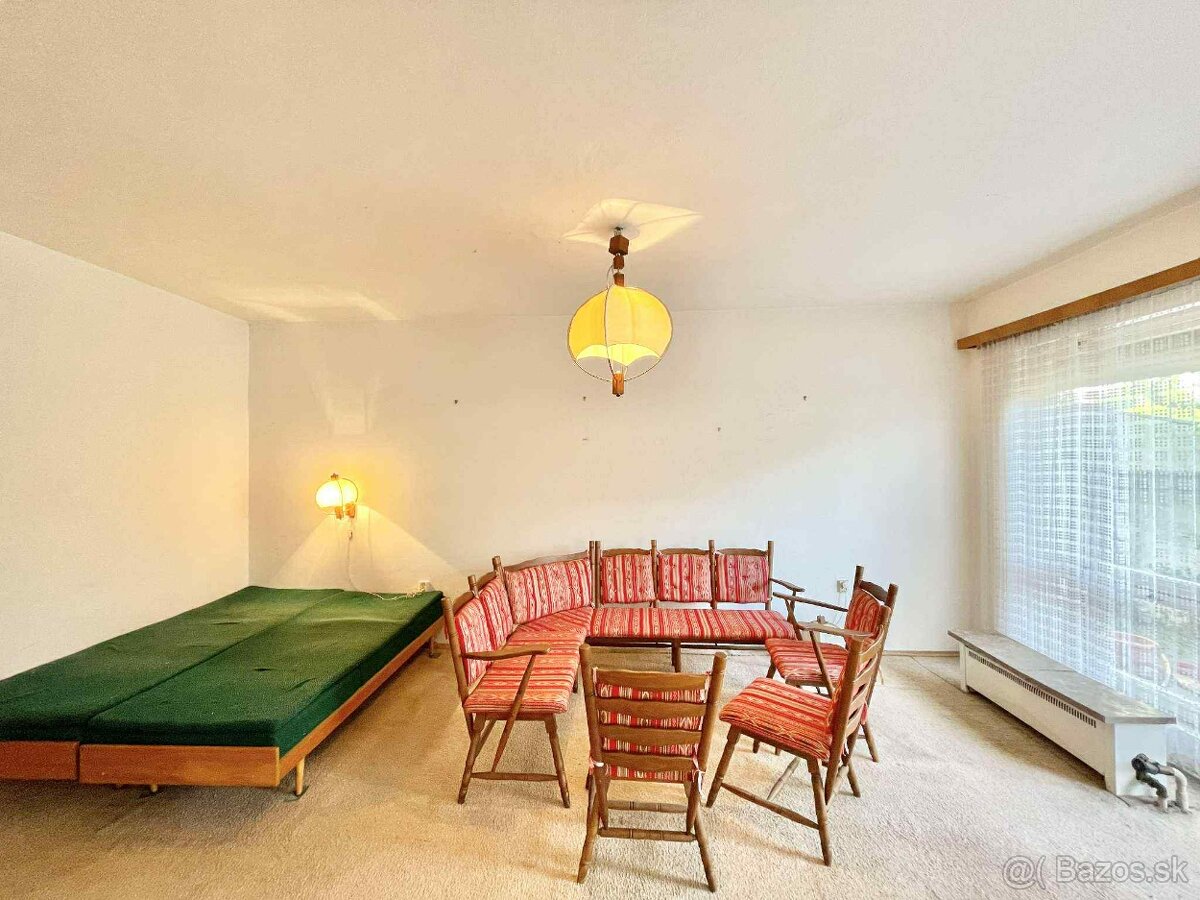 ZĽAVNENÉ • Na predaj rodinná vila s garážou a pozemkom - 7