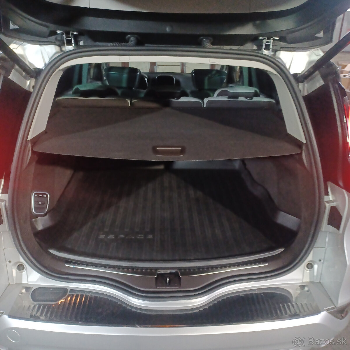 Renault Espace 1,8 TCE Initiale Paris ,165 kW, 2020, DPH - 7