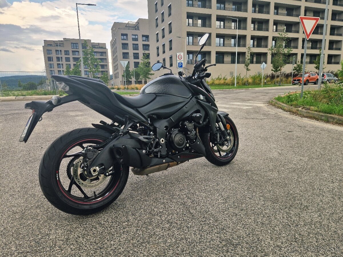 Suzuki GSX-S 1000 - 7