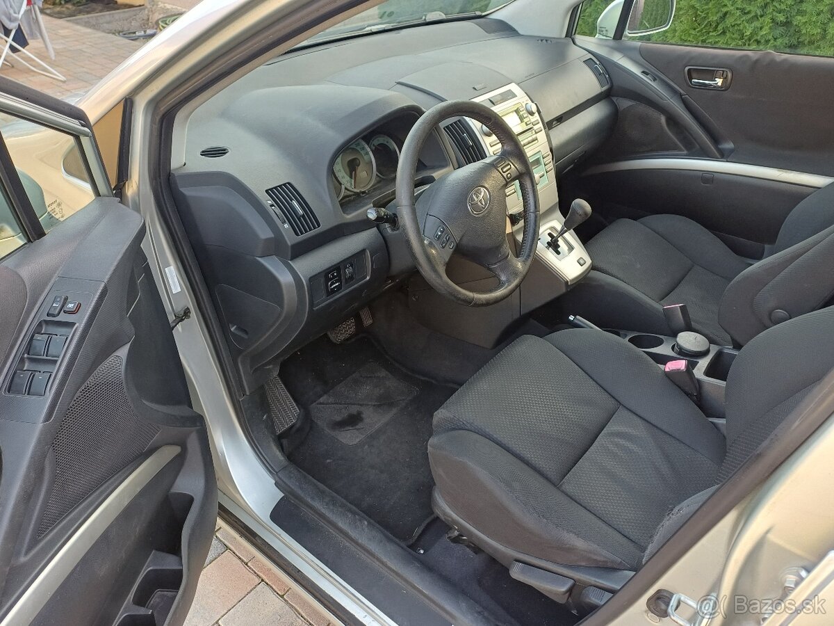 toyota corolla verso benzin - 7