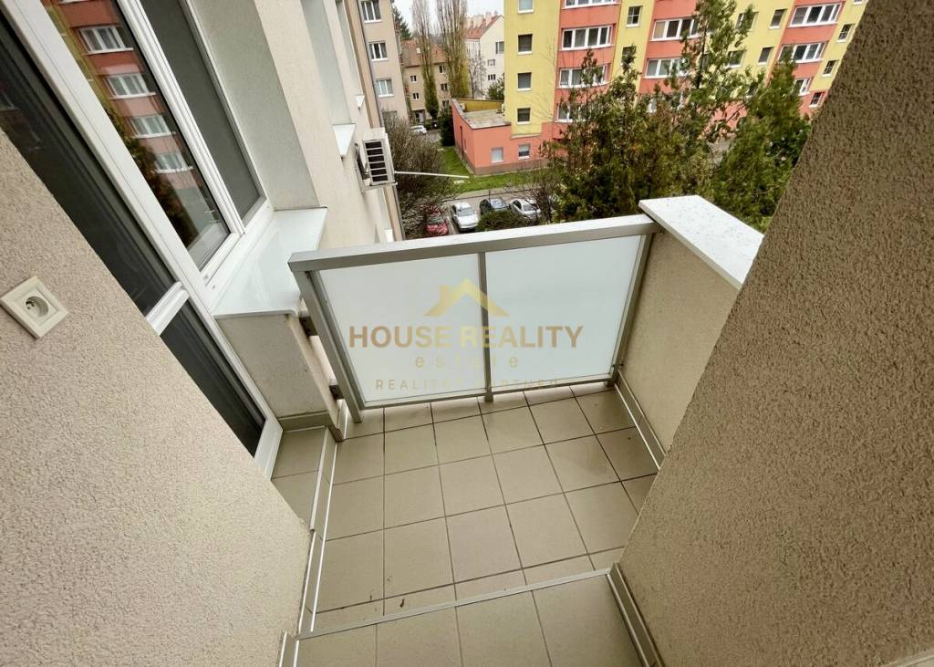 Prenájom pekný 2 izbový byt, Hagarova ulica, Bratislava III. - 7