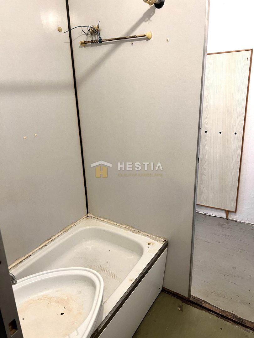 Na predaj 1-izbový byt, Senica- ideálny na rekonštrukciu / i - 7
