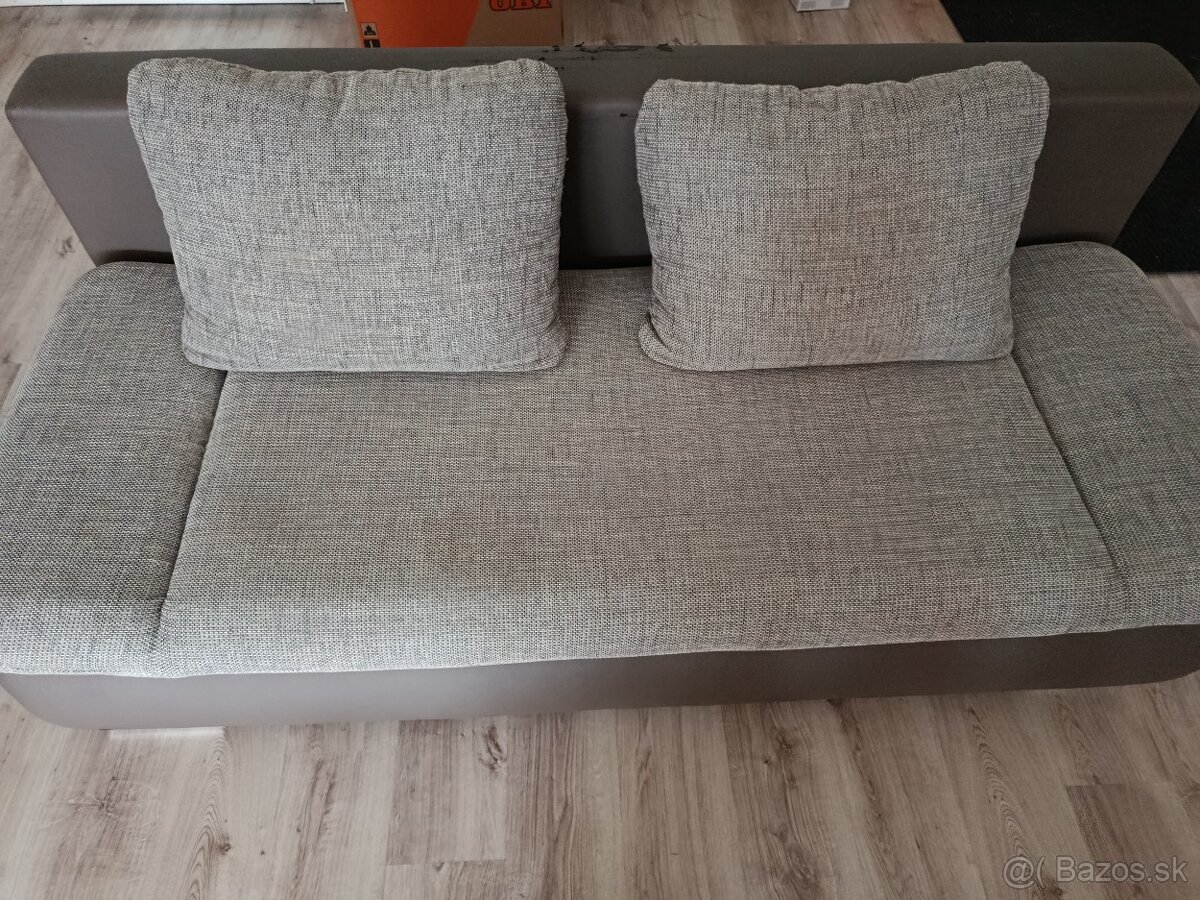 Rozťahovaci gauč - 7