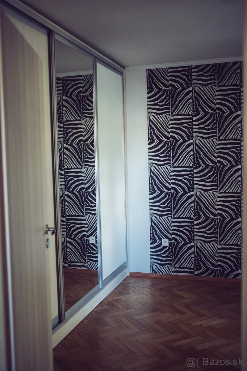 Zrekonštruovaný 2 izbový byt v centre Žiliny - 7