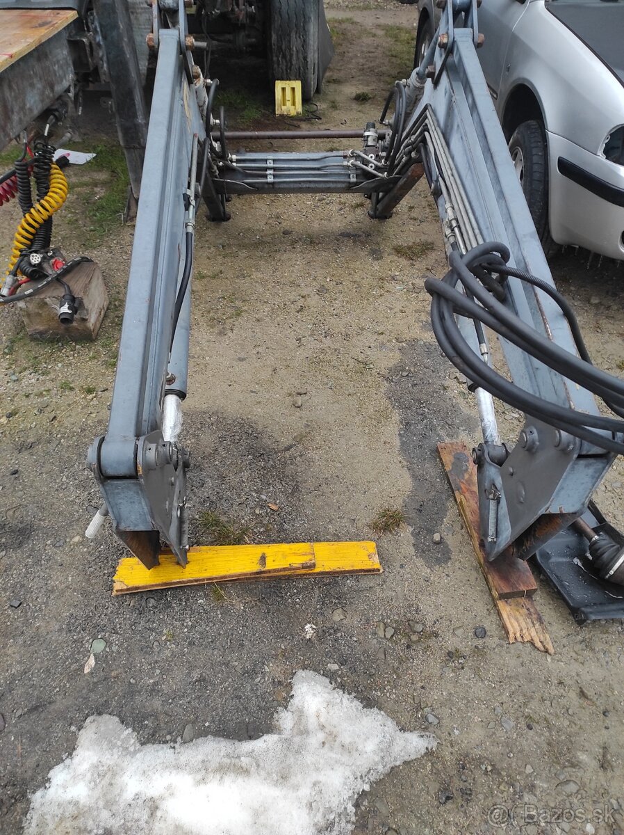 Čelný nakladač howard - 7