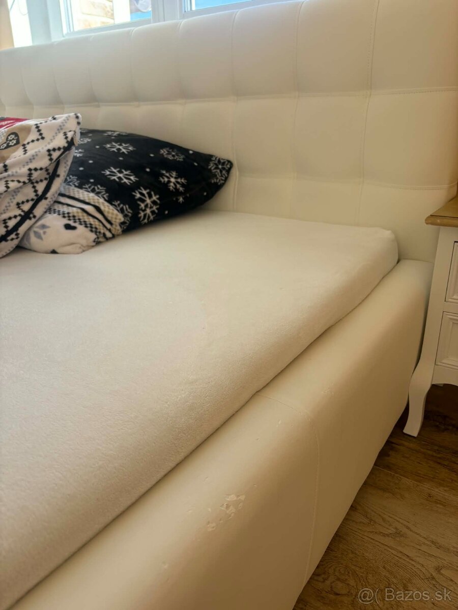 Manželská posteľ - 7