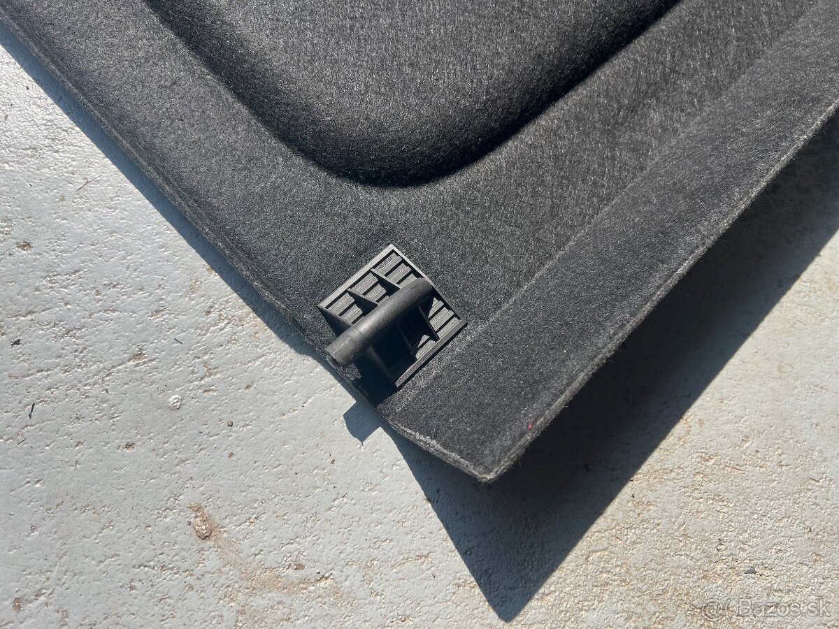 Predám plato kufra do VW Tiguan 2008-2015 - 7