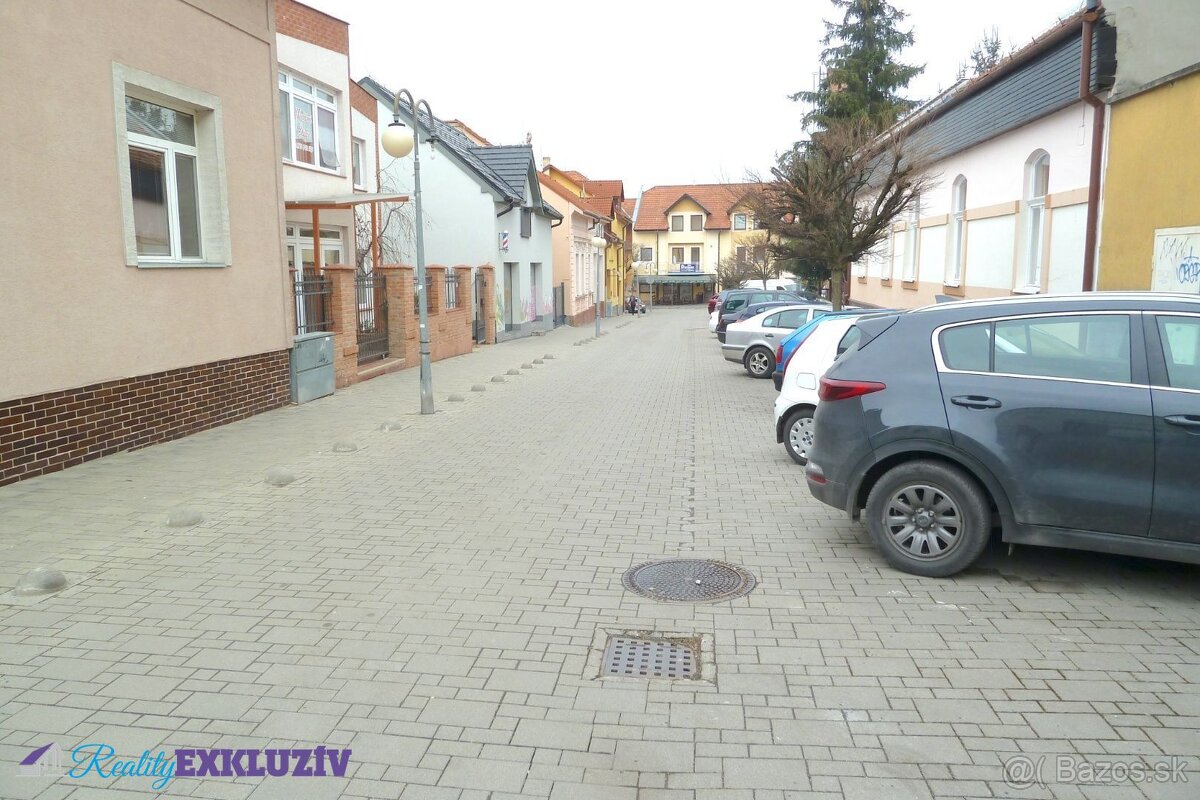 Na predaj budova v centre mesta Lučenec - 7