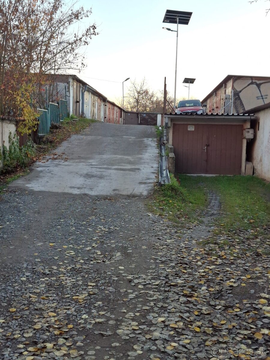 GARAŹ - MICHALOVSKÁ - 7
