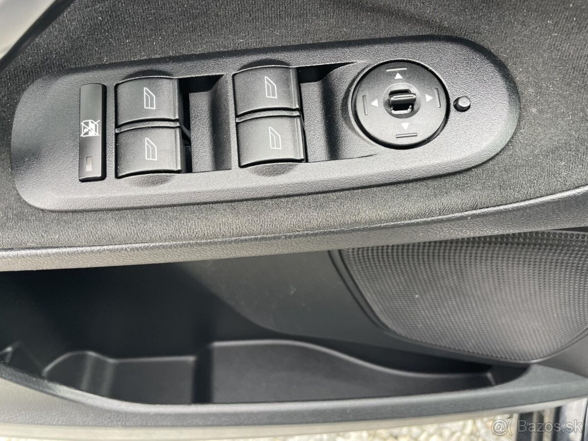 Ford S-MAX 2.0TDC-i 135PS TITANIUM STK - 7