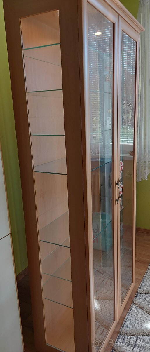 Vitrínová skriňa - 7