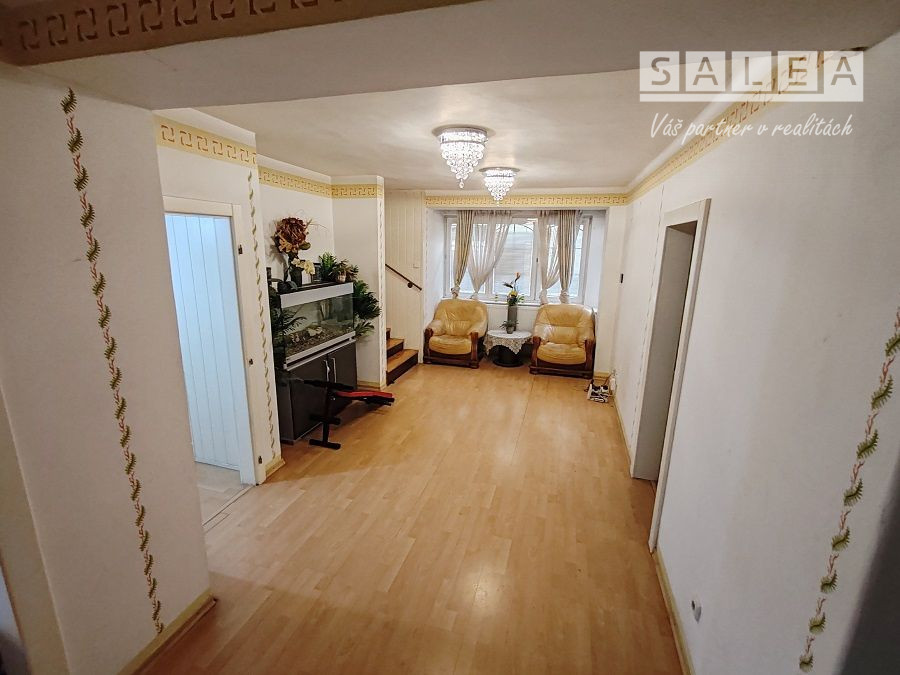 ZNÍŽENÁ CENA... EXKLUZÍVNE VILA-DOM V PREŠOVE VÝBORNÁ LOKAL - 7