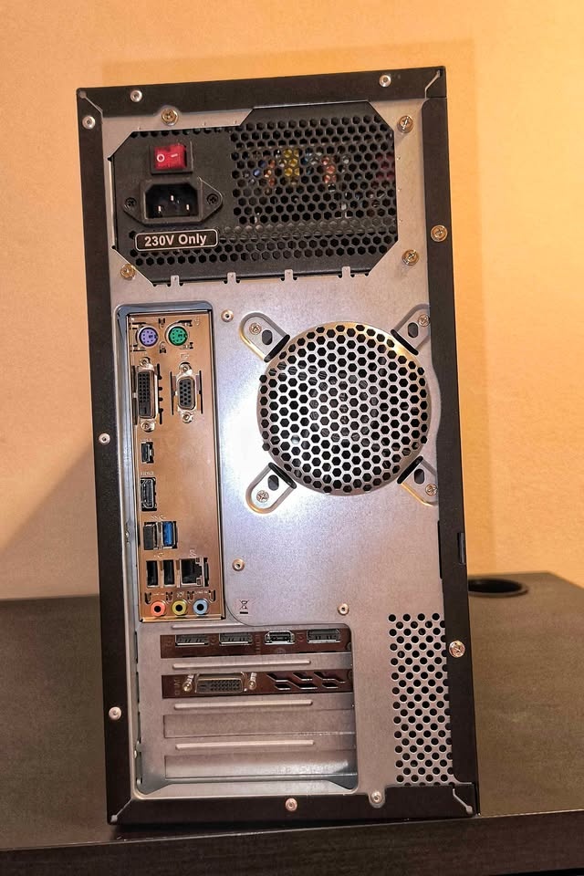 Starý herný pc, rtx2060, ddr4, i5 - 7
