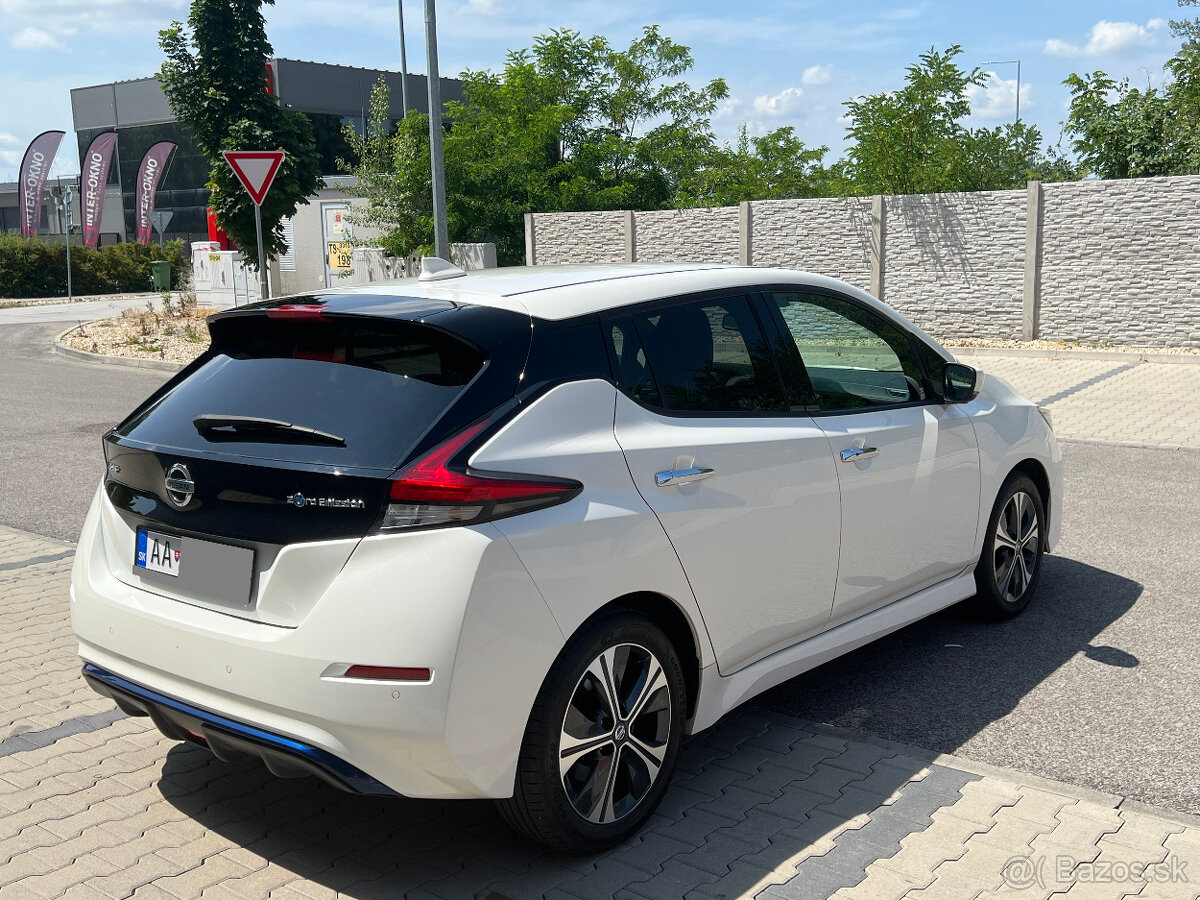 Nissan Leaf N-Connecta 40KWH V ZÁRUKE 360 STUPŇOVÁ KAMERA - 7