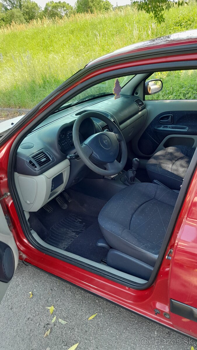 Clio II - 7