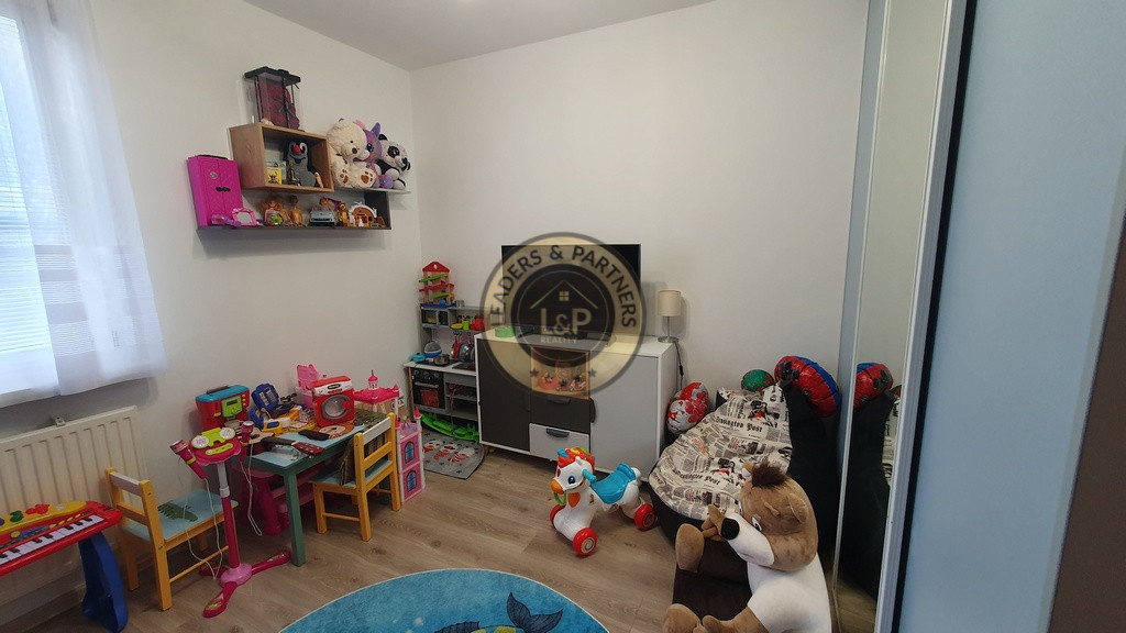 PREDAJ: 3 izb. byt 76 m2 + loggia Zimná ul. - 7