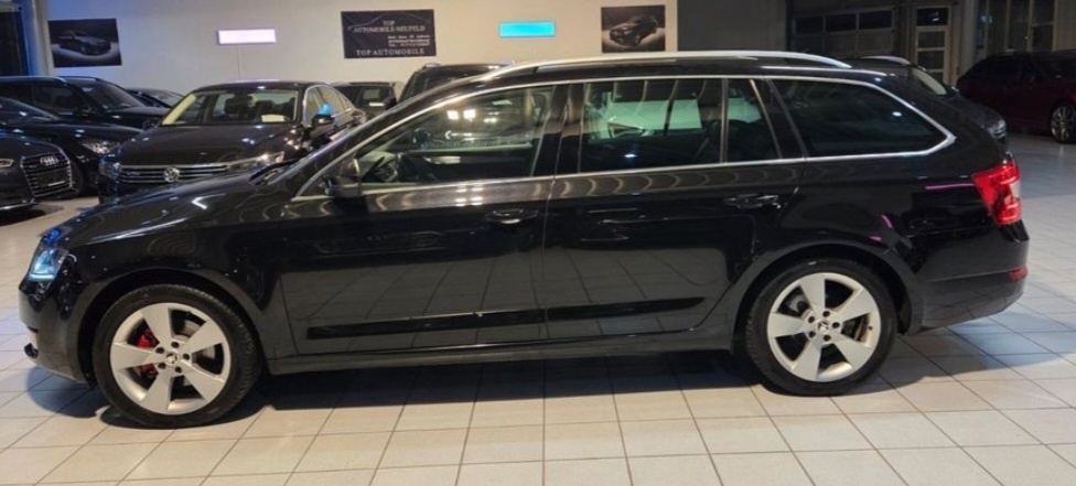 Skoda octavia Combi 2.0 tdi 4x4 110kw elegance - 7