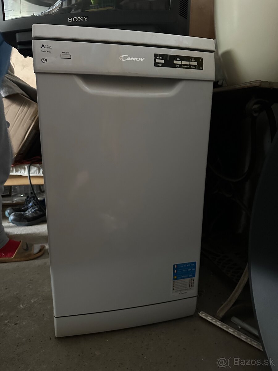 nábytok a spotrebiče - 7