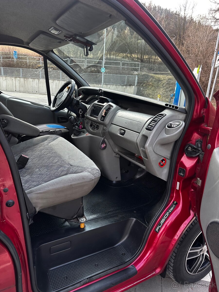 Opel Vivaro 1.9 TDTI - 7