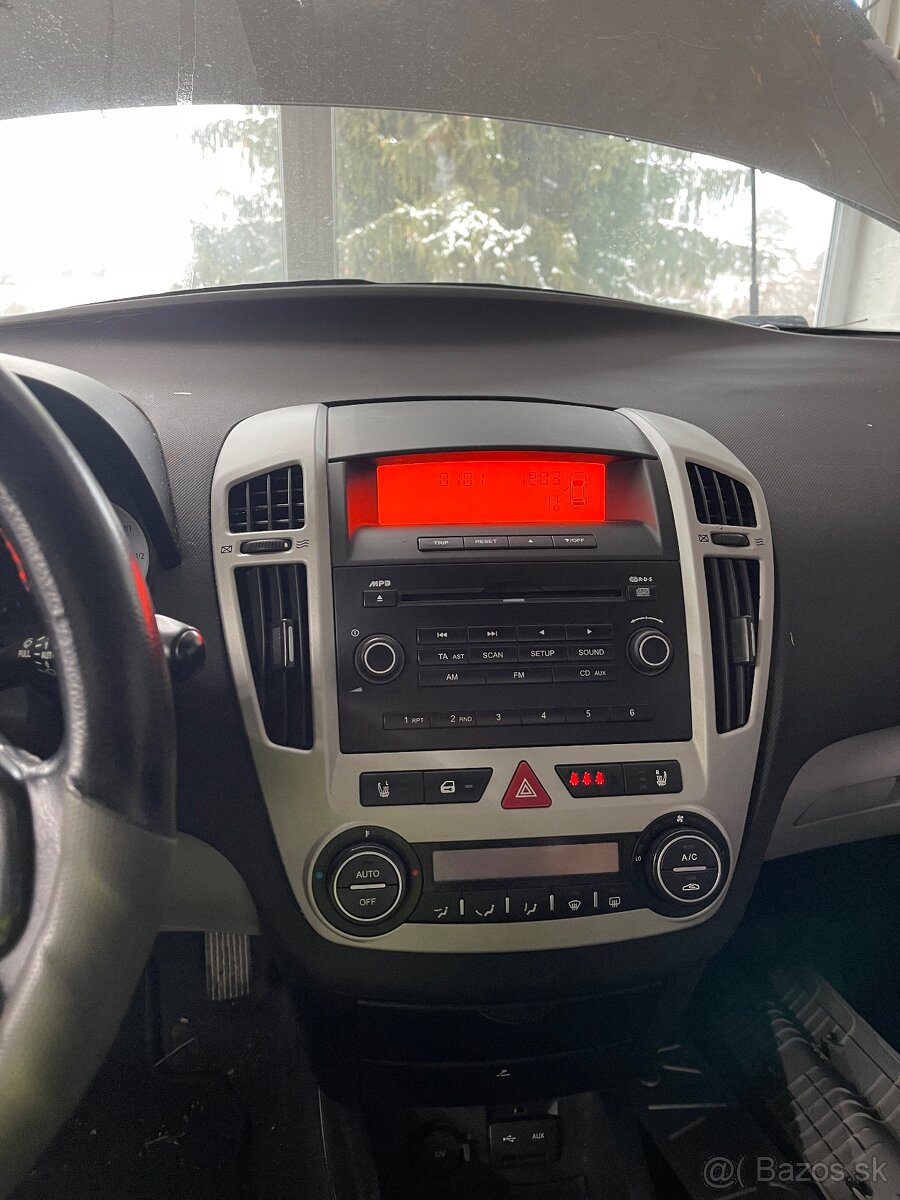 KIA ceed - 7