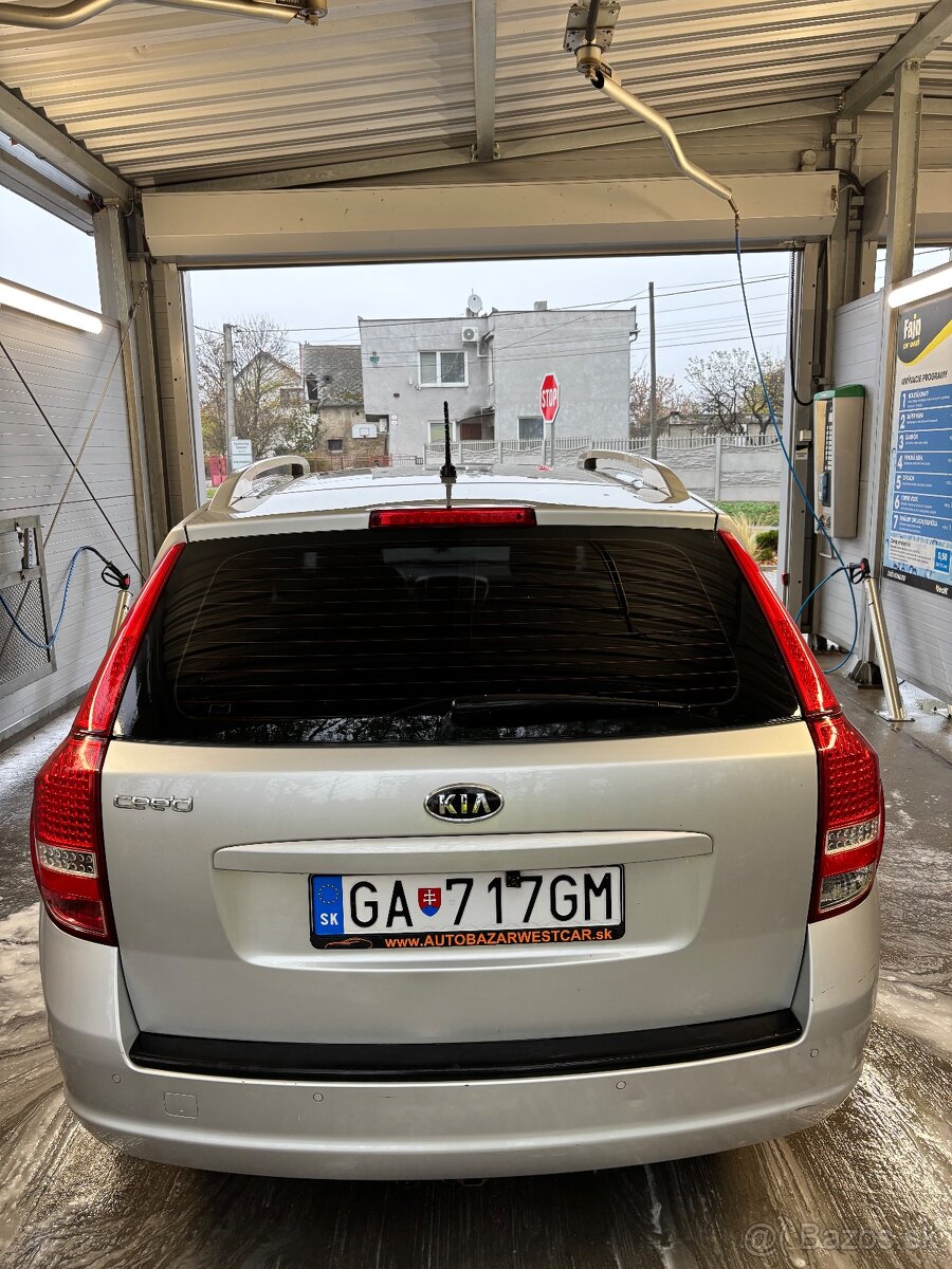 Kia Ceed - 7