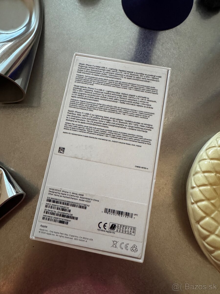 Apple iPhone 11 64GB - 7