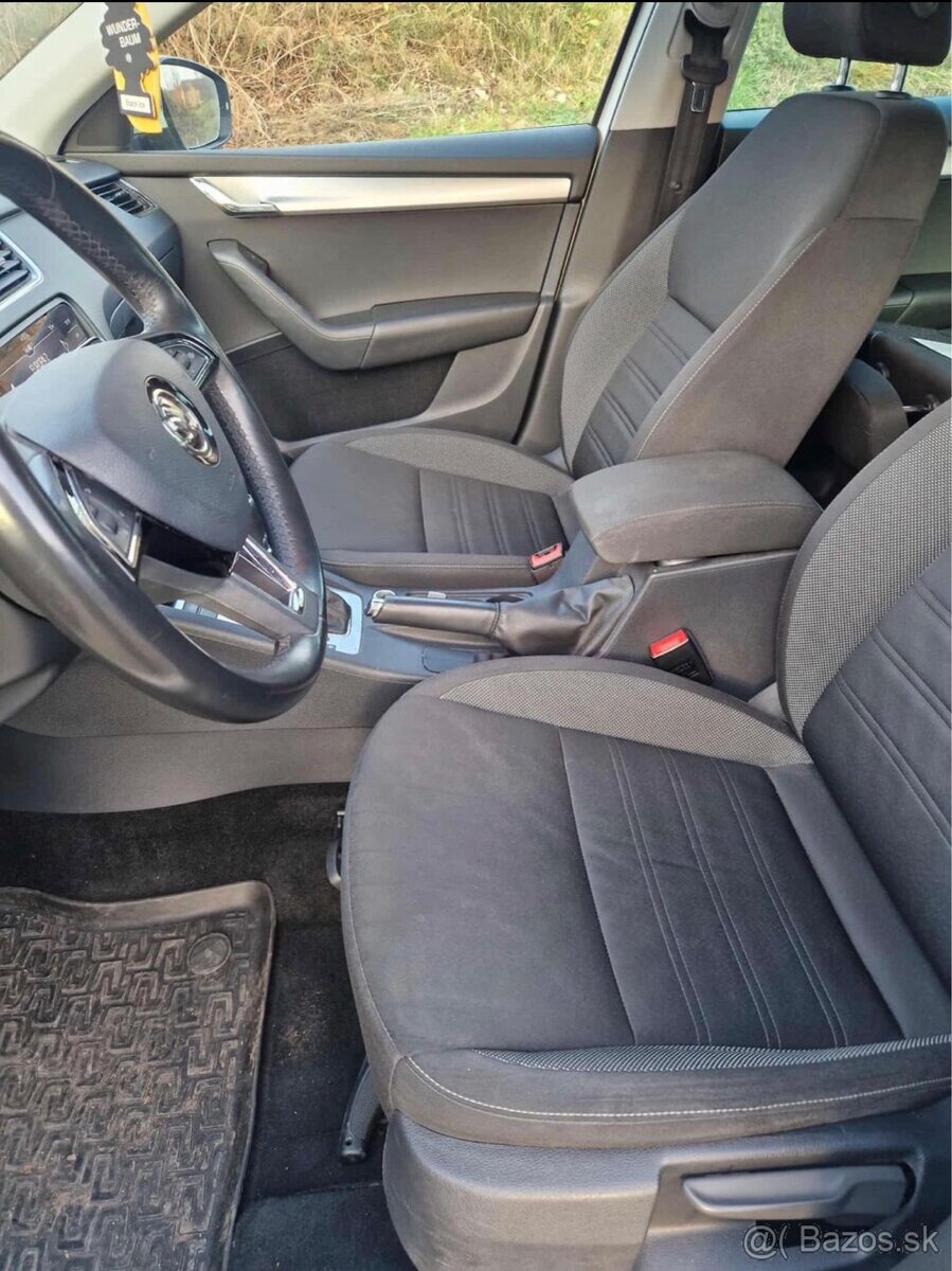 Škoda Octavia Combi 1,6 TDI 115k Ambition DSG - 7