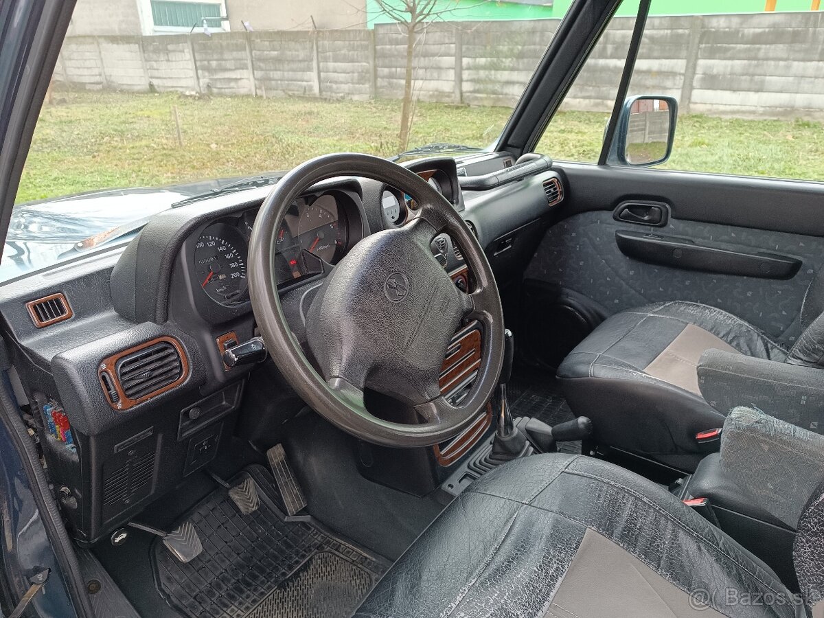 Predám Hyundai Galloper 2,5tdi Intercooler 4x4 - 7