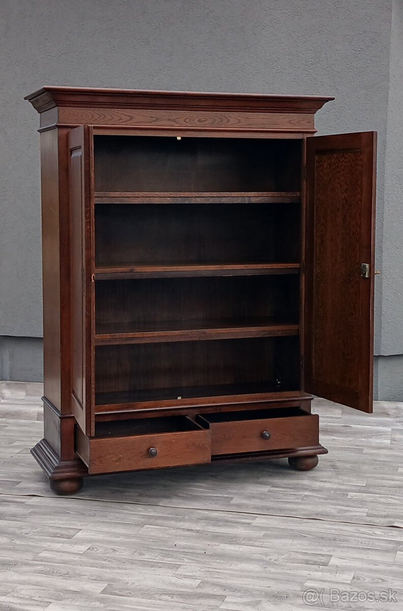 Skriňa dubová s 2 zásuvkami. - 7