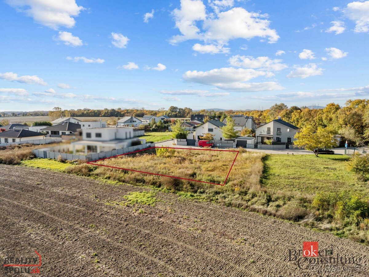 Predaj POZEMKU 500 m2 - Právoplatné stavebné povolenie - 7