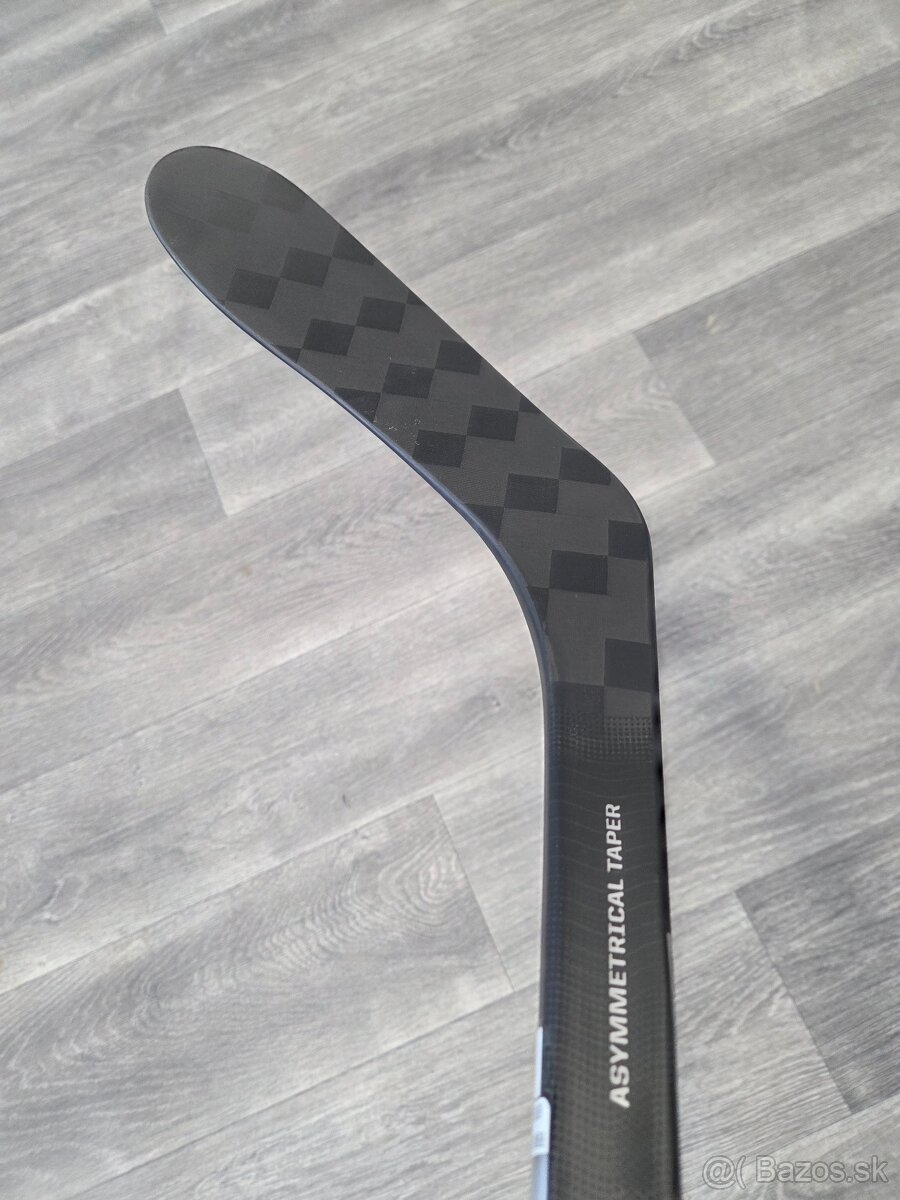 Nová hokejka CCM Ribcor8 Pro junior - 7