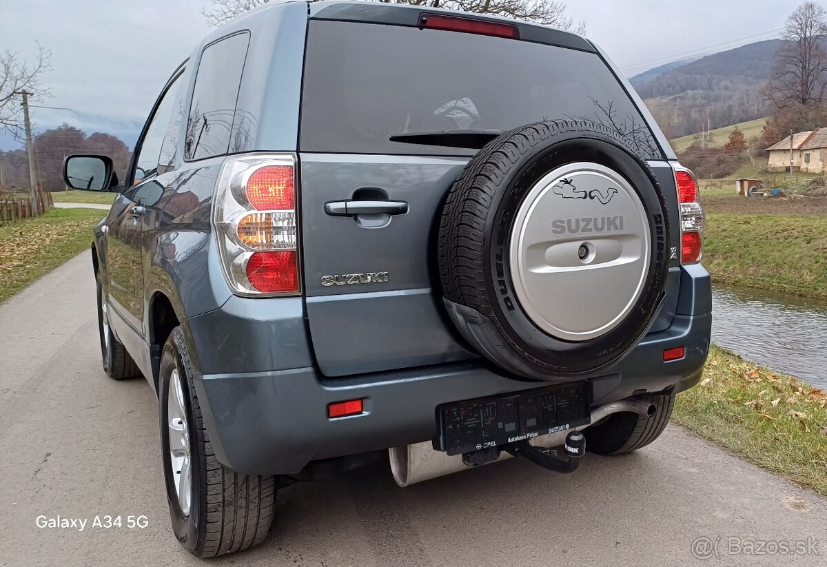 Suzuki grand vitara 1.6 benzín 3.dverova 4x4model 2009tažne - 7