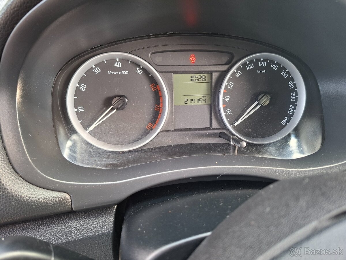 Skoda Fabia 1,2 HTP - 7