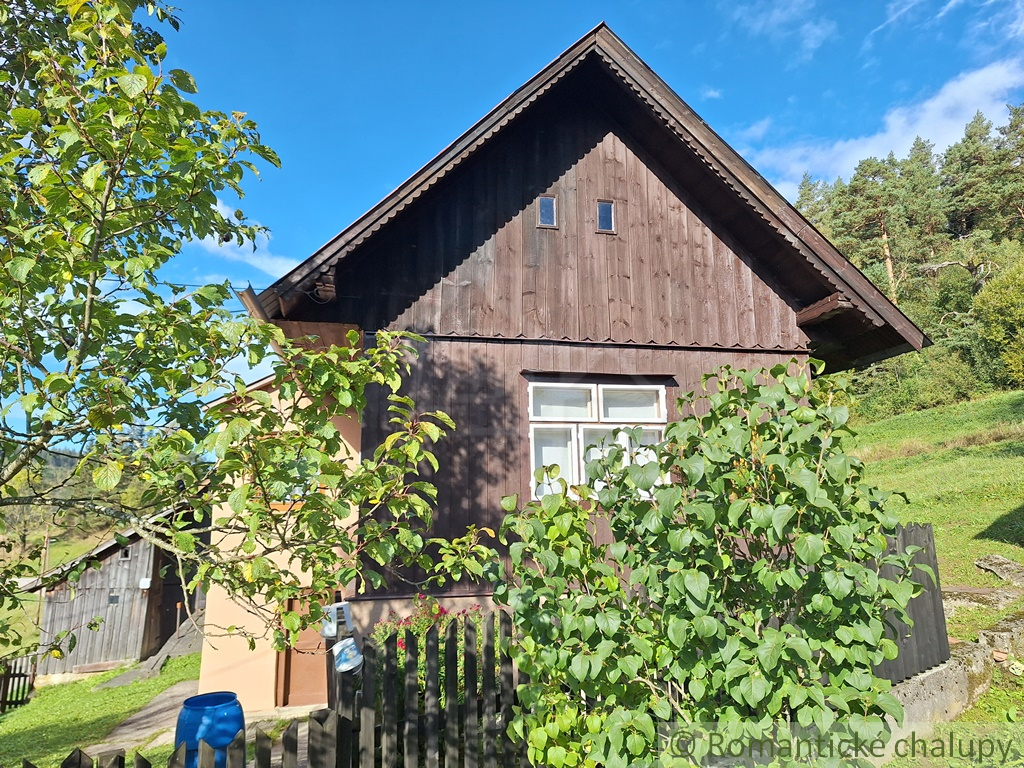 Zachovalá drevenica na čarovnom mieste s dych berúcimi vý - 7