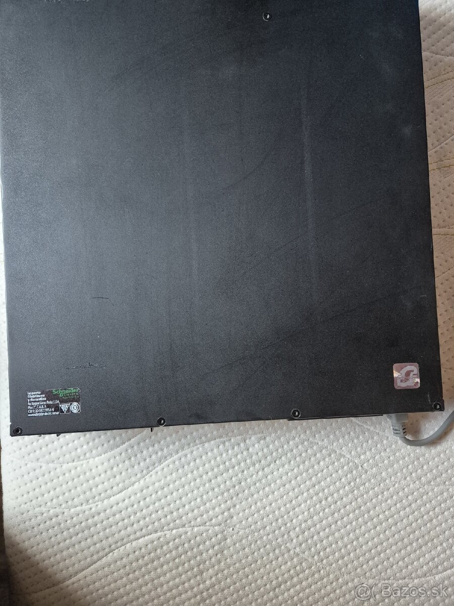 Záložný zdroj APC SMX1000i - 7