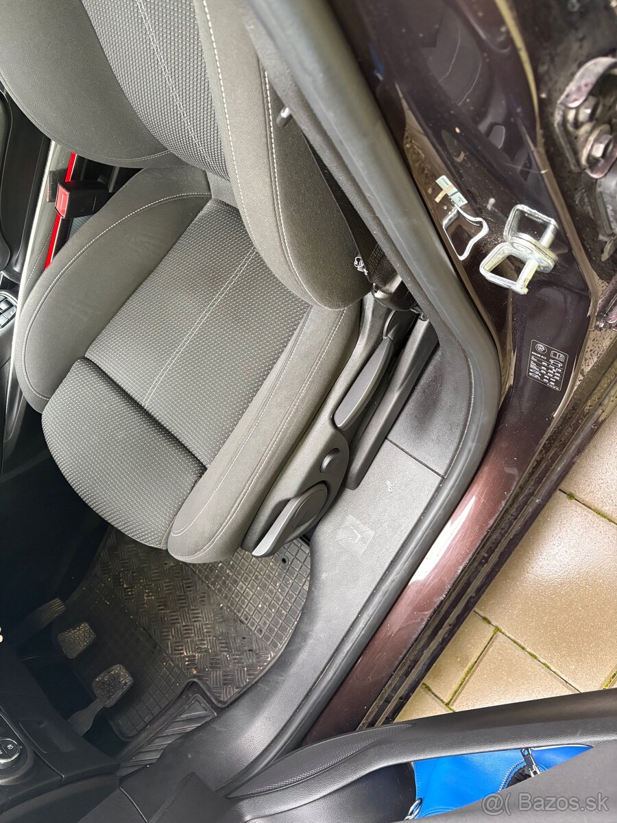 Predám Opel Zafira C Tourer 1.6 Cdti 100kW - 7