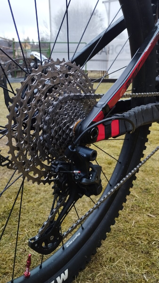 Ghost Riot EN 29 veľkosť L
- 7