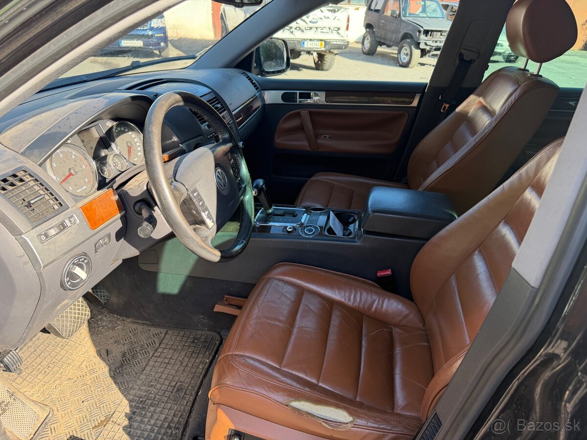 Touareg 2.5 TDi na náhradné diely - 7